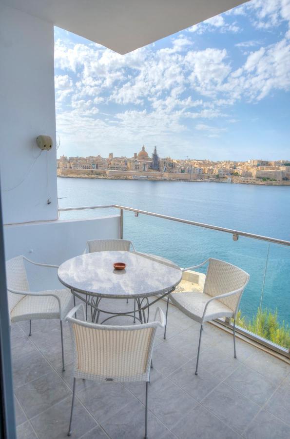 Bright And Spacious 3 Bedroom Apartment With Breathtaking Views - Goslm-5 Sliema Eksteriør bilde