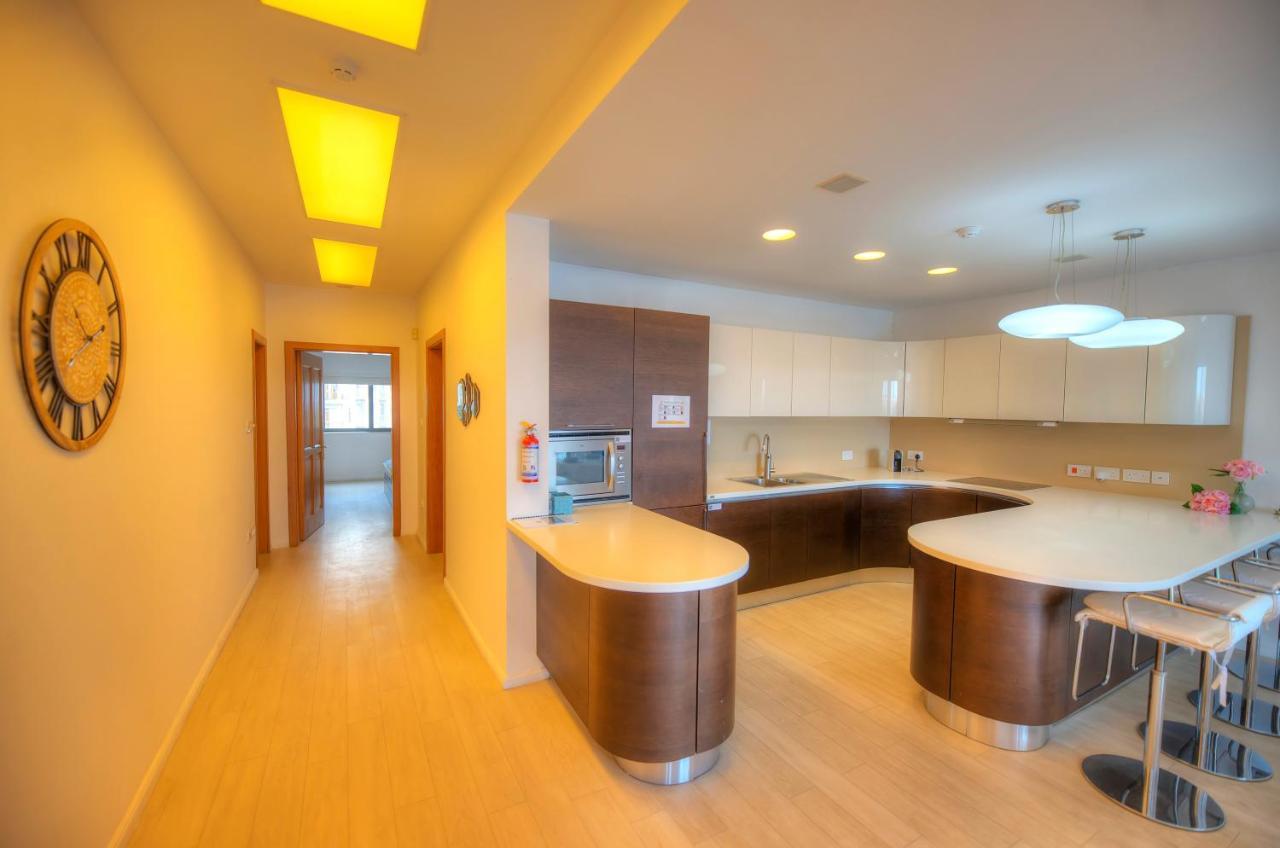 Bright And Spacious 3 Bedroom Apartment With Breathtaking Views - Goslm-5 Sliema Eksteriør bilde