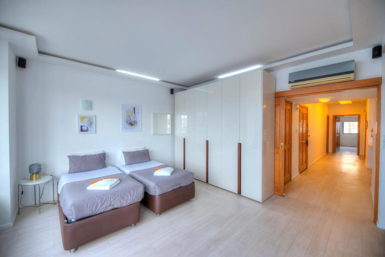 Bright And Spacious 3 Bedroom Apartment With Breathtaking Views - Goslm-5 Sliema Eksteriør bilde